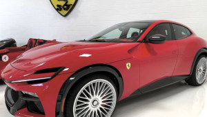 Ferrari Purosangue-Aria